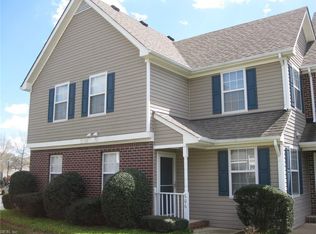 606 Primrose Ln, Chesapeake, VA 23320