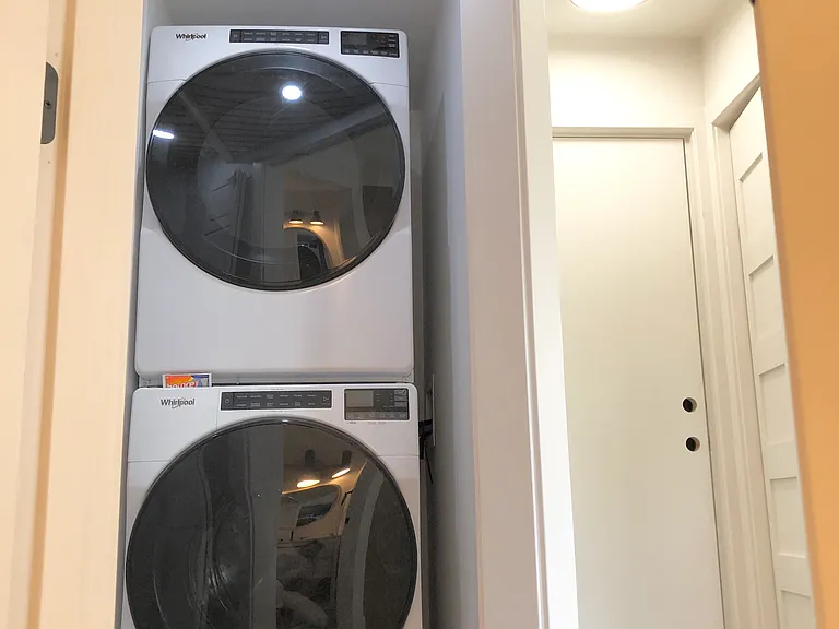 811 Burr Oaks Dr #1001 — Photo 18