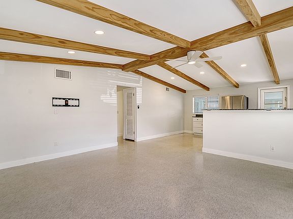 4th image of 4219 Maceachen Blvd