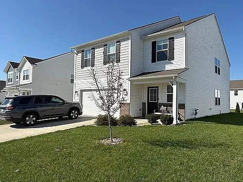 5 bed, 3.0 bath, $2,600 — Photo 2