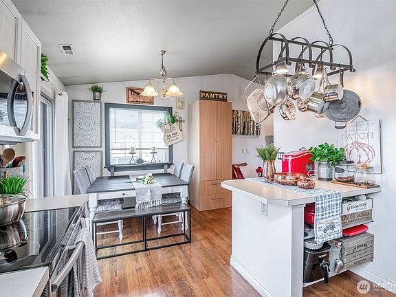 4th image of 18810 76th Avenue Ct E