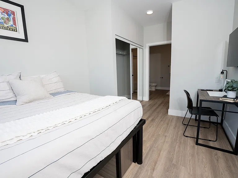 60 E Green St #212 — Photo 18