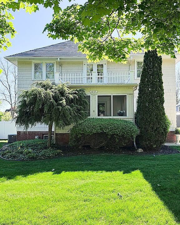 1st image of 612 Ada St