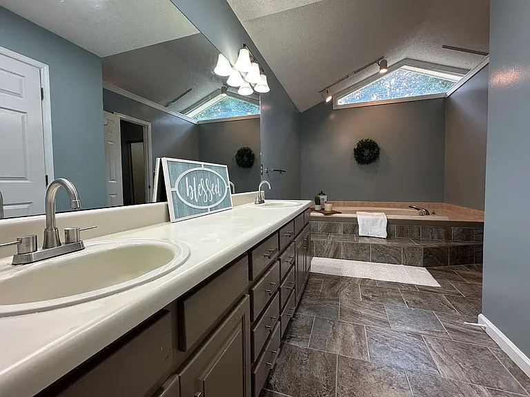 1200 Stillwater Rd — Photo 18