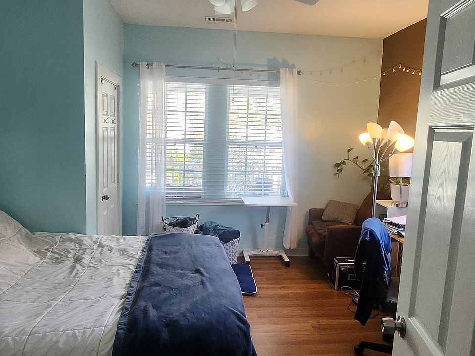 2nd image of 1803 Palmer St