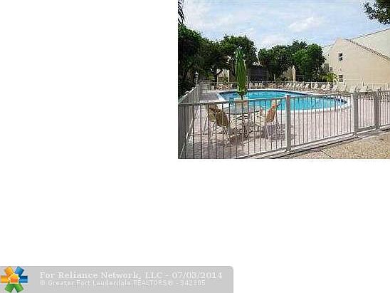 4th image of 959 SE 2nd Ave APT 121