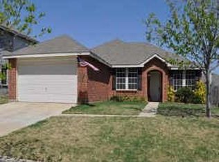 2144 Panorama Ln, Grand Prairie, TX 75052