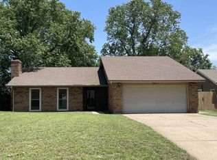 2417 Constitution Ave, Enid, OK 73703