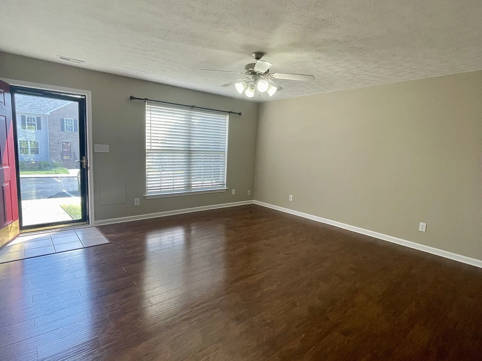 1031 Middle View Drive - 1 — Photo 3