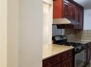 17-49 201st St, Flushing, NY 11360