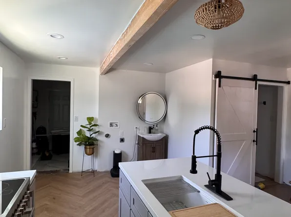 (undisclosed Address), Pomona, CA 91767