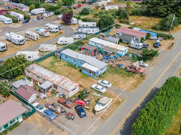 91299 Grinnell Ln, Coos Bay, OR 97420