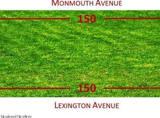 8 Courtney Rd, Lakewood, NJ 08701