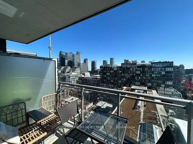 525 Adelaide St W #LPH27 — Photo 13