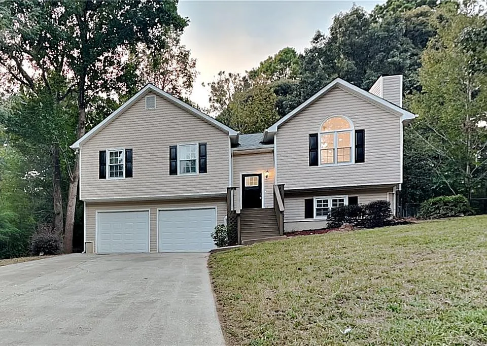 62 Loxley Ct