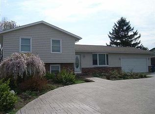 858 Cooper Foster Park Rd, Amherst, OH 44001