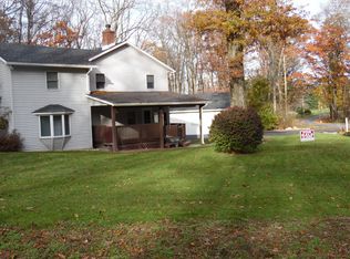7195 Flint Hill Rd, New Tripoli, PA 18066