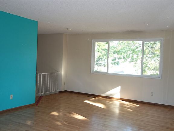 5th image of 16018 E Heroy Ave