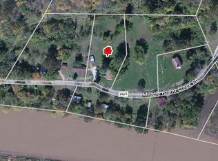 2475 Middle Island Creek Rd, Saint Marys, WV 26170