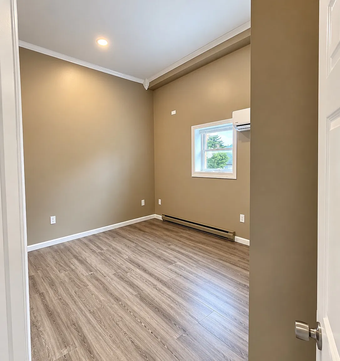 1 bed, 1000 sqft, $1,600 — Photo 3