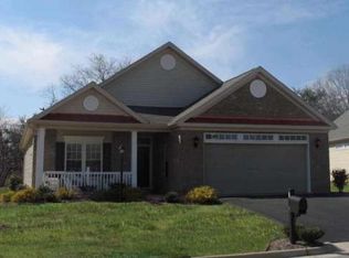 5463 Stayman Dr, Roanoke, VA 24012