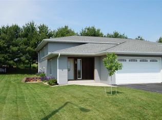 1396 Bea Ann Dr #A, Dodgeville, WI 53533