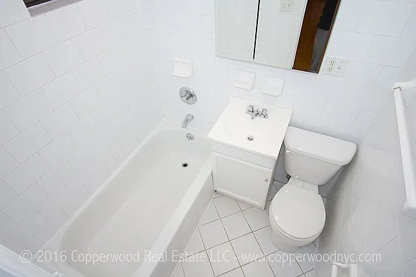 Rented by Copperwood Real Estate | media 21