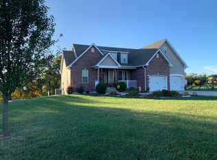 14721 Rowling Ridge Rd, Grafton, IL 62037