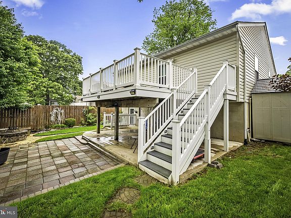 4th image of 7814 Catherine Ave
