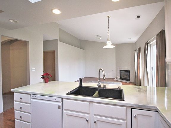 5th image of 8618 150th Avenue Ct E