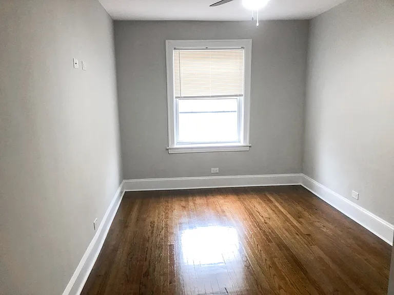 4049-57 N. Francisco Ave. — Photo 5