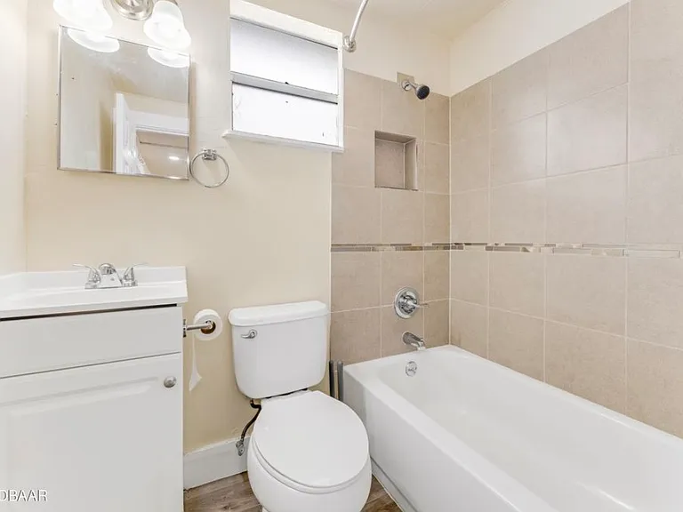 137 S Halifax Ave #2 — Photo 8