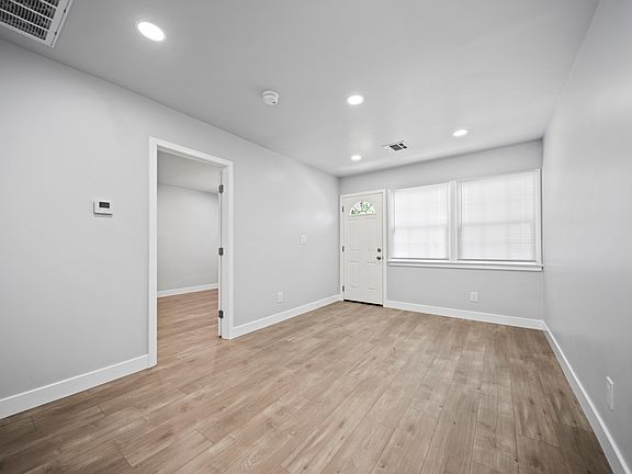 4th image of 1691 N Hollywood Way #9