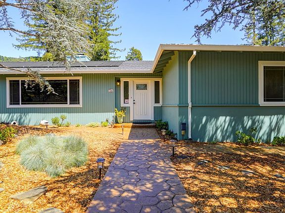 3rd image of 120 Kinross Drive