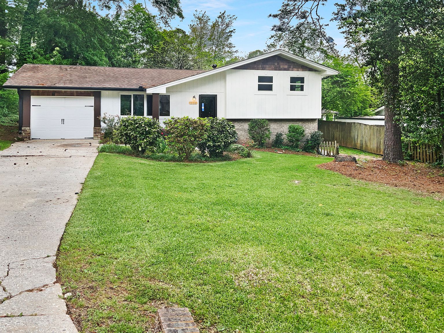 218 Hilltop Dr, Peachtree City, GA 30269 Zillow