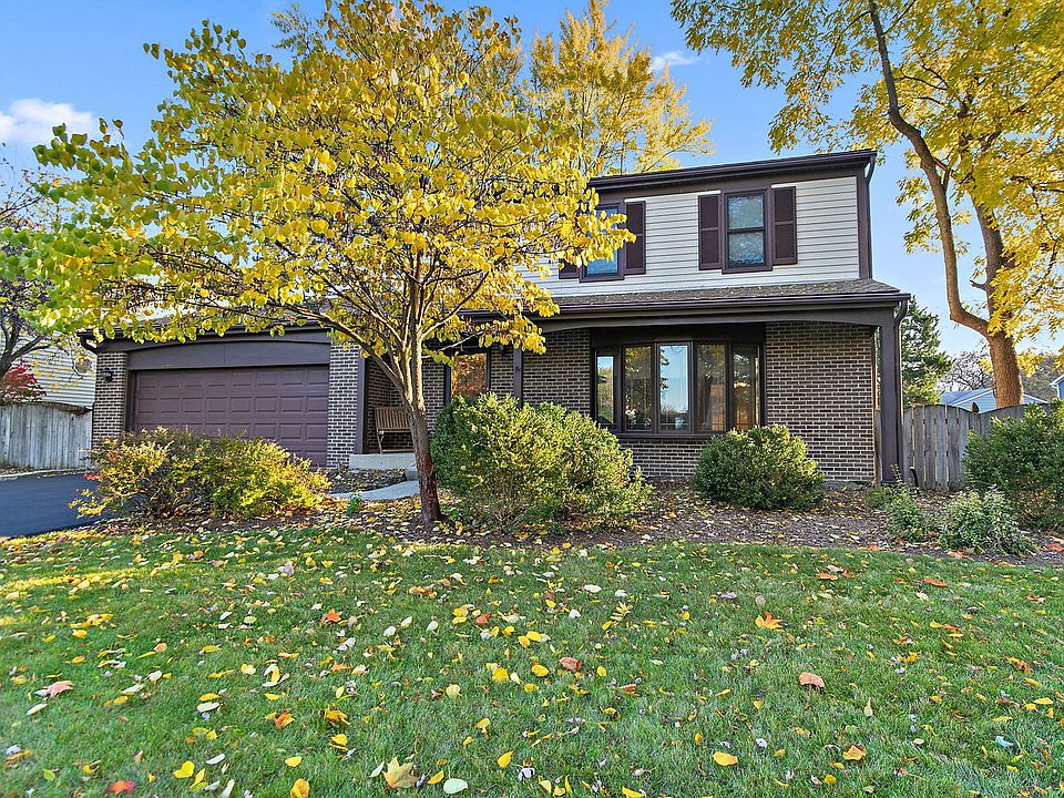 1st image of 745 Edenwood Dr