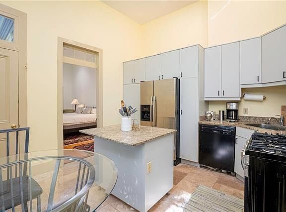 3rd image of 1024 Orange St