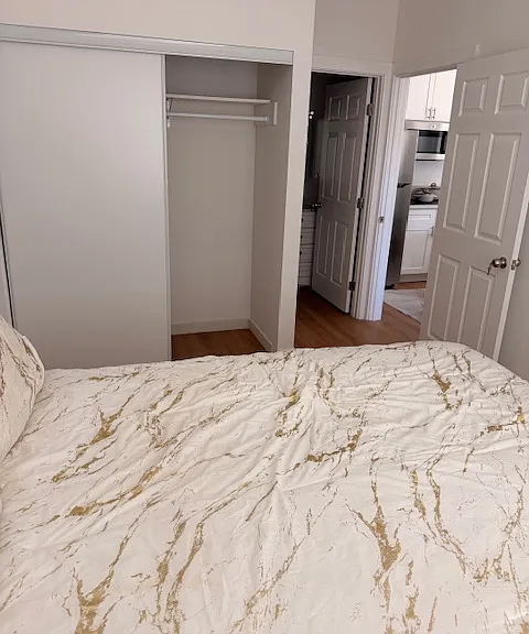 6917 Vanalden Ave — Photo 11