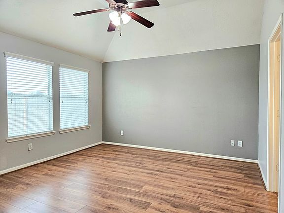 5th image of 8827 Eastheimer St