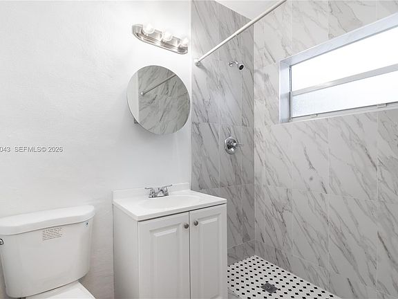 4th image of 1450 SW 6th St #11