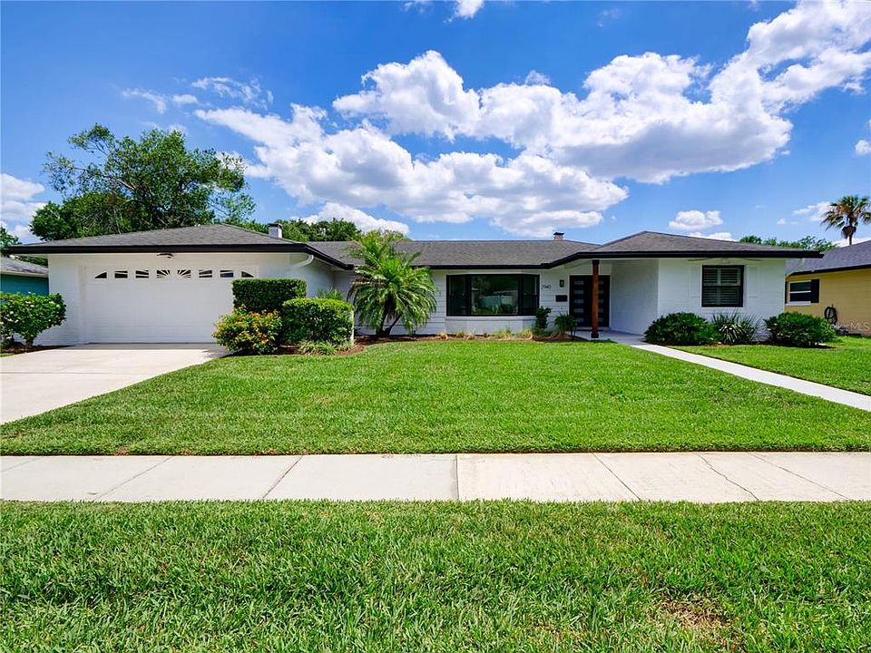1st image of 2940 DE BROCY WAY