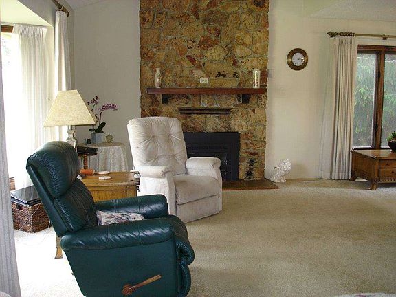 3rd image of 2336 E Avon Cir