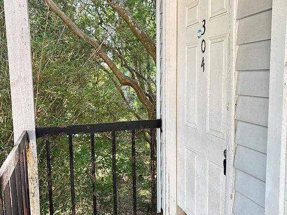 3rd image of 310 Ella St APT 304