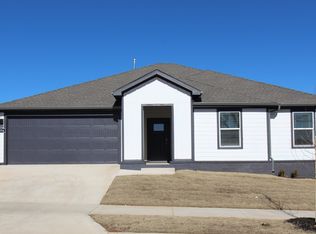 4554 W Canyon Run Dr, Fayetteville, AR 72704