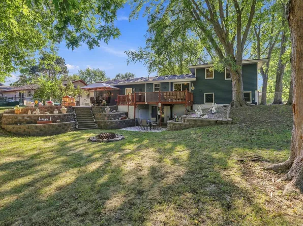 11757 Jefferson St NE, Blaine, MN 55434