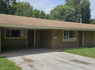 3337 S Pinehurst Ave, Springfield, MO 65807