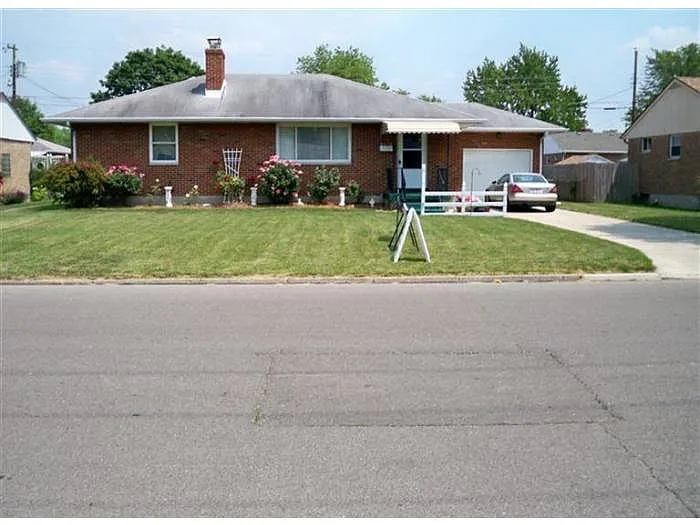 504 Burns Ave photo 1