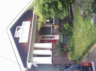 7034 17th Ave NE, Seattle, WA 98115