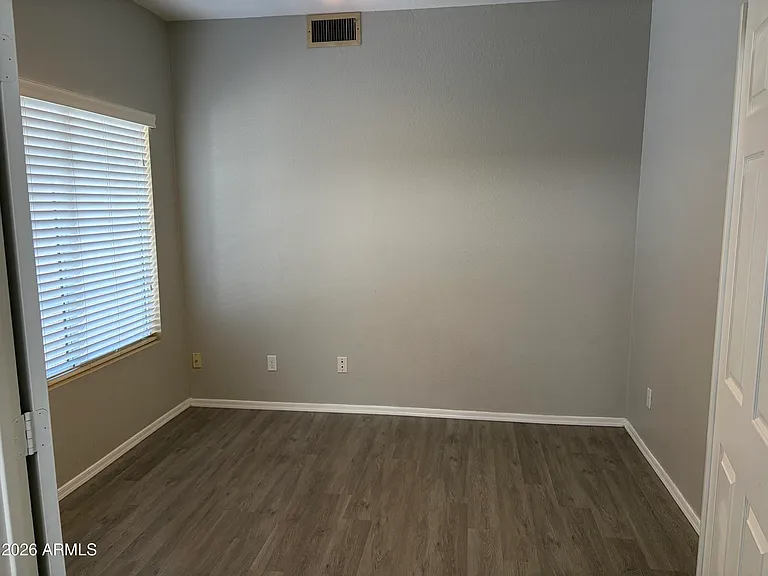 1660 E Gary Dr — Photo 11