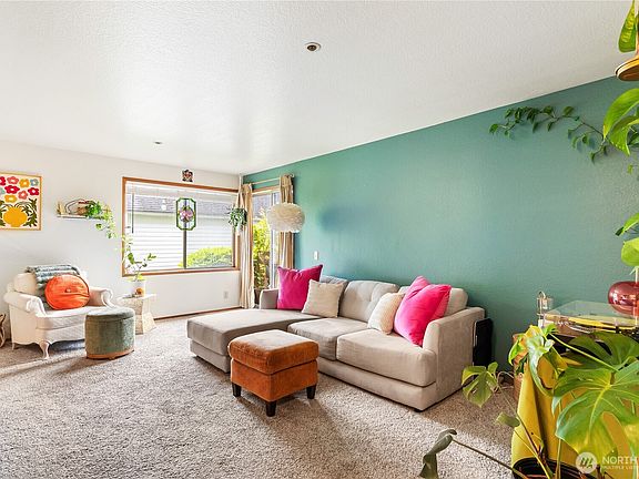 4th image of 2619 Rucker Avenue #2